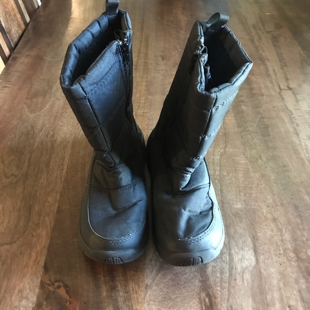 Youth boys snow boots